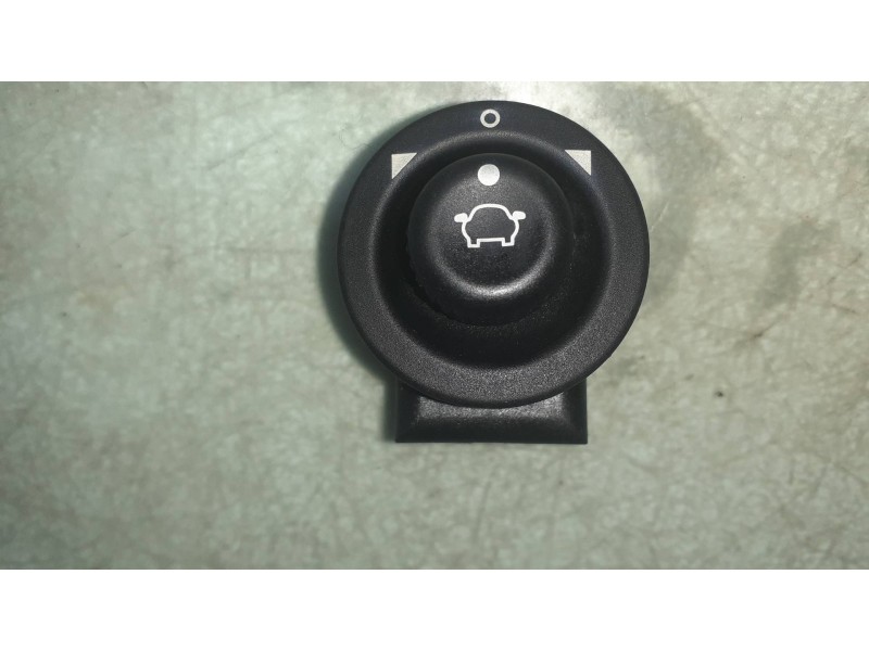 Recambio de mando retrovisor para ford mondeo berlina (ge) referencia OEM IAM 93BG17B676BA  CONECTOR 7 PINES Recambio de mando retrovisor para ford mondeo berlina (ge) referencia OEM IAM 93BG17B676BA  CONECTOR 7 PINES