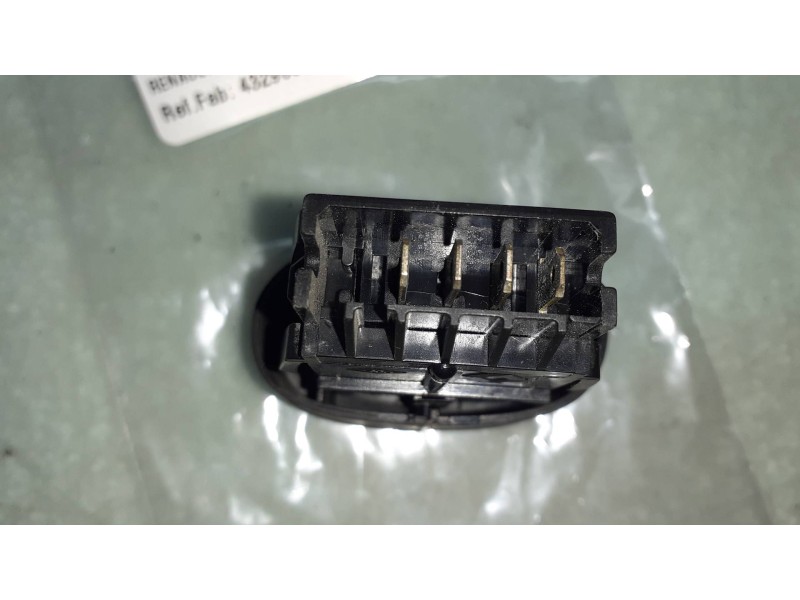 Recambio de interruptor para renault scenic (ja..) referencia OEM IAM 432966B   Recambio de interruptor para renault scenic (ja..) referencia OEM IAM 432966B