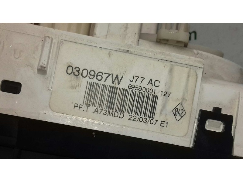 Recambio de mando calefaccion / aire acondicionado para renault clio iii emotion referencia OEM IAM 030967W 69590001 VALEO