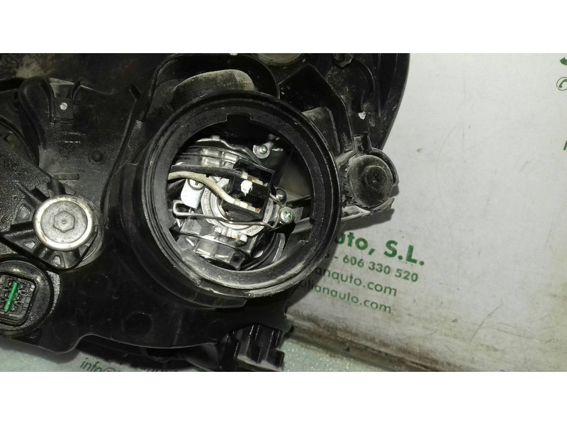 Recambio de faro derecho para kia carens 2.0 crdi ex monovolumen referencia OEM IAM   
