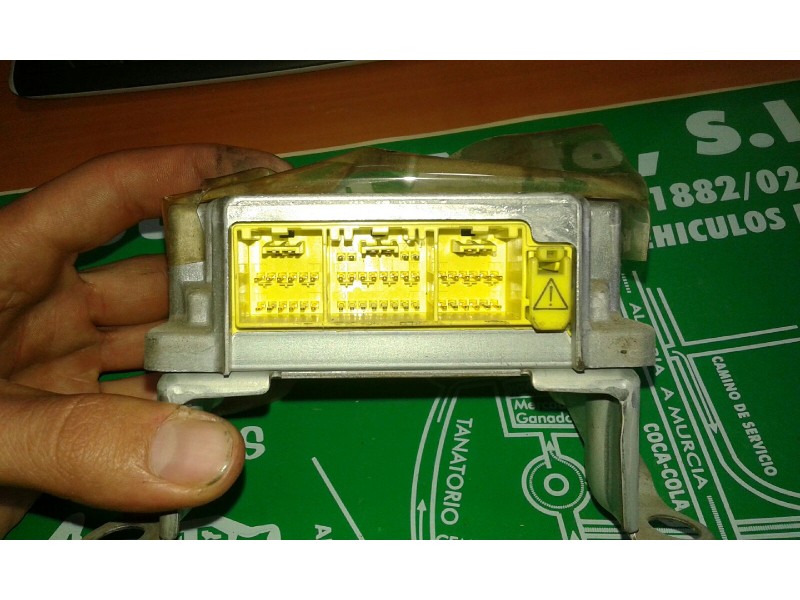Recambio de centralita airbag para toyota yaris (ncp1/nlp1/scp1) 1.0 linea luna referencia OEM IAM 89170-52040 231000-1830 