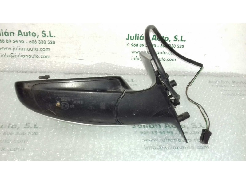 Recambio de retrovisor izquierdo para peugeot 307 break / sw (s1) sw referencia OEM IAM PP946070  ELECTRICO