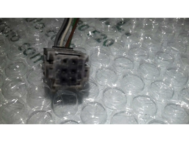 Recambio de retrovisor izquierdo para peugeot 307 break / sw (s1) sw referencia OEM IAM PP946070  ELECTRICO