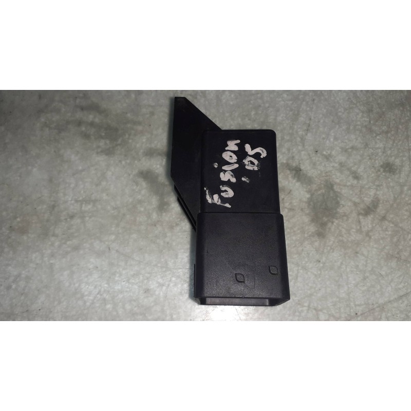 Recambio de caja precalentamiento para ford fusion (cbk) 1.6 tdci cat referencia OEM IAM 3M5T12A343AA WEHRLE 51252003