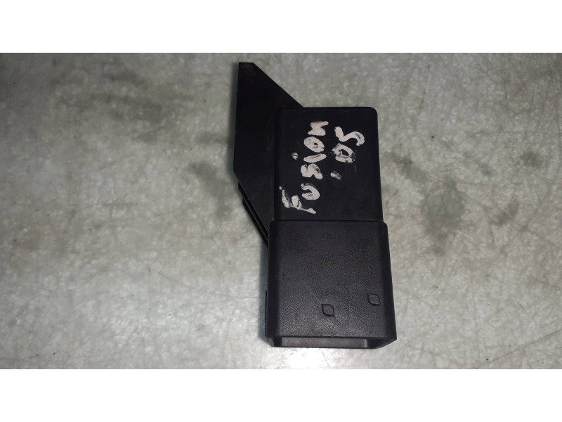 Recambio de caja precalentamiento para ford fusion (cbk) 1.6 tdci cat referencia OEM IAM 3M5T12A343AA WEHRLE 51252003