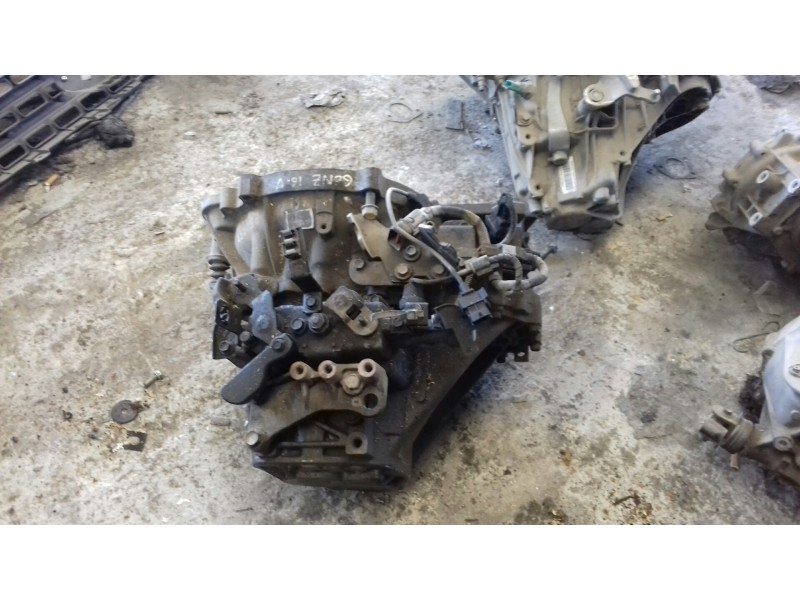 Recambio de caja cambios para hyundai getz (tb) 1.5 crdi gls referencia OEM IAM P51759 123944 
