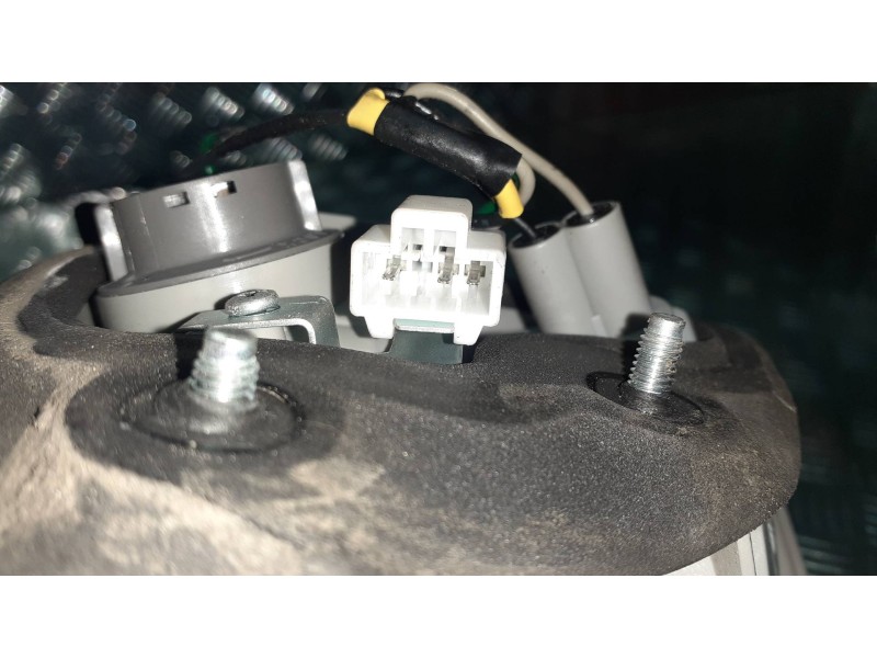 Recambio de piloto trasero izquierdo interior para hyundai ix35 classic 2wd referencia OEM IAM 924052Y0  