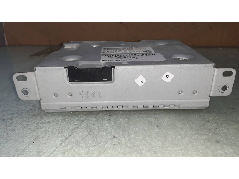 Recambio de sistema navegacion gps para peugeot 3008 allure referencia OEM IAM 9834626980  CONTINENTAL