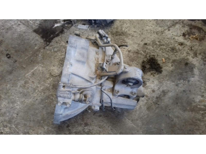 Recambio de caja cambios para nissan almera tino (v10m) ambience referencia OEM IAM 4U107  
