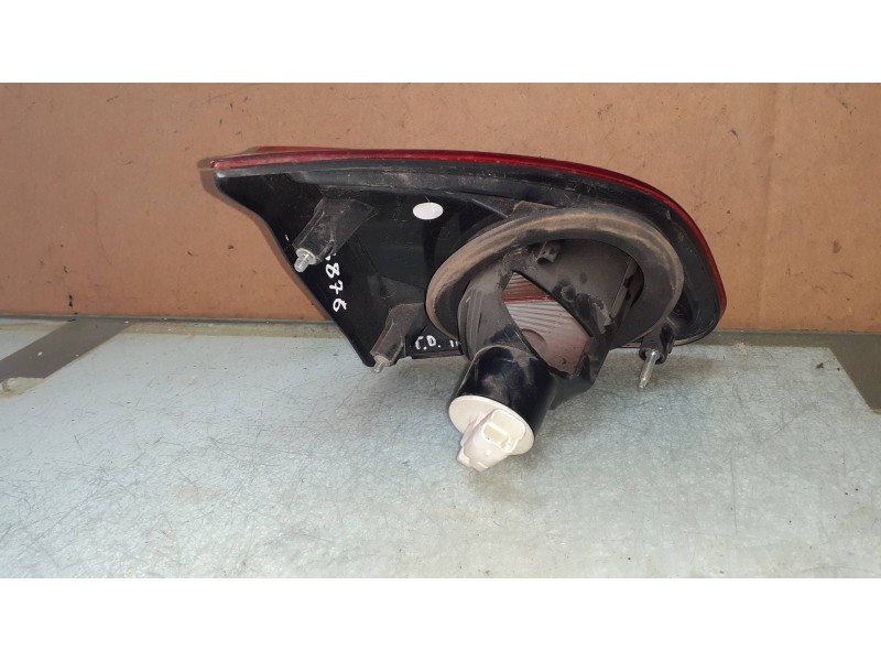 Recambio de piloto trasero derecho interior para nissan qashqai (j10) acenta referencia OEM IAM 89503209 B26550BR01A 