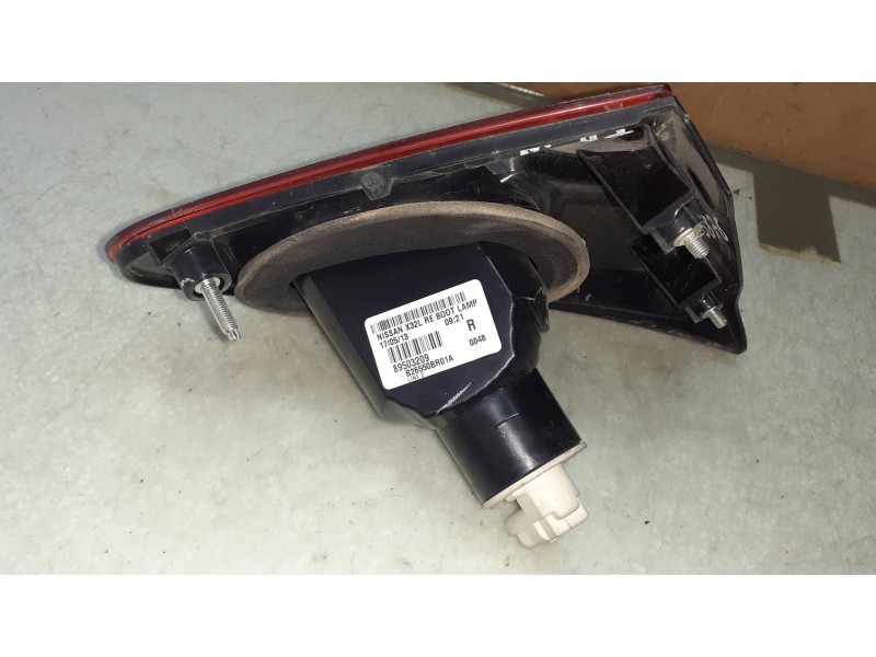 Recambio de piloto trasero derecho interior para nissan qashqai (j10) acenta referencia OEM IAM 89503209 B26550BR01A 