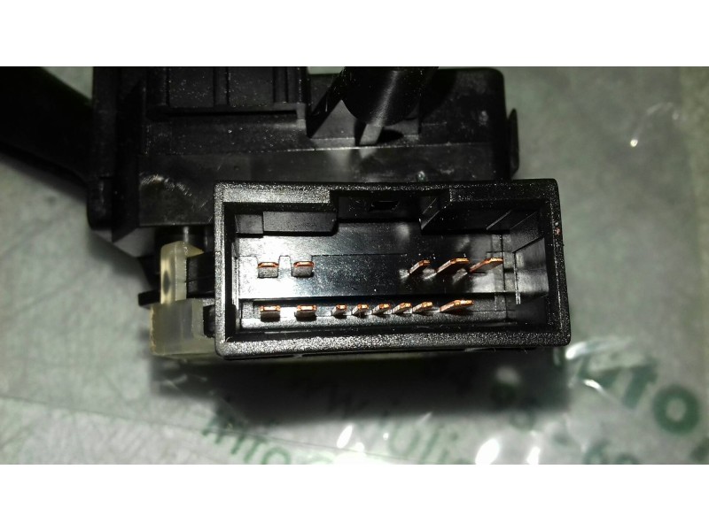 Recambio de mando luces para kia carens 2.0 crdi ex monovolumen referencia OEM IAM 202004729LHD 202004729 