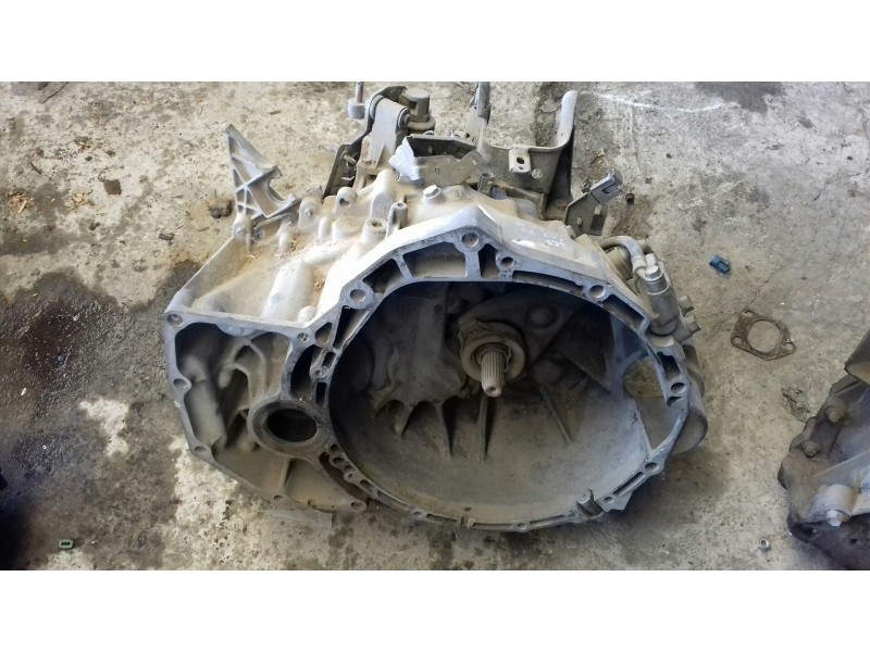 Recambio de caja cambios para nissan x-trail (t30) comfort referencia OEM IAM 8H51  