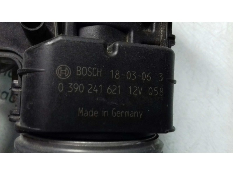 Recambio de motor limpia delantero para peugeot partner kombi active referencia OEM IAM 968286148001 3397020954 BOSCH