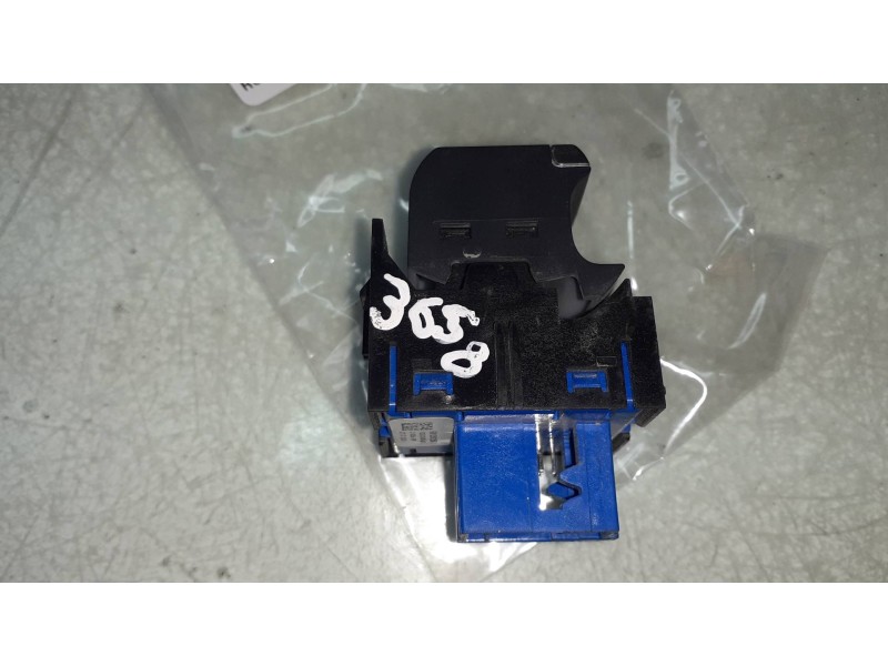 Recambio de freno de mano electrico para peugeot 3008 allure referencia OEM IAM 9810593577 1052029800 01059AP8