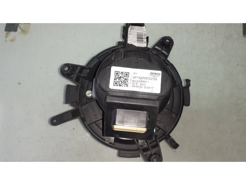 Recambio de ventilador calefaccion para peugeot 3008 allure referencia OEM IAM 5P132000122139 5P1330100 DENSO