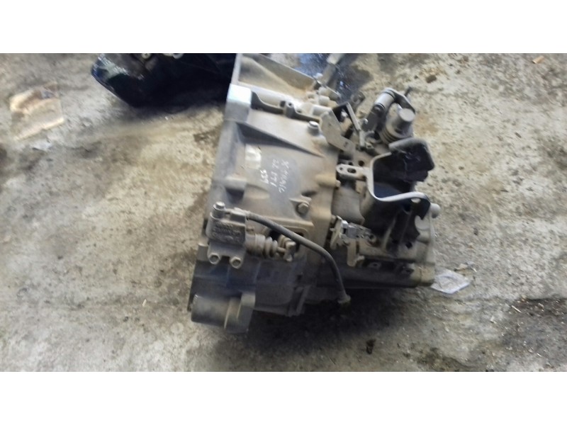 Recambio de caja cambios para nissan x-trail (t30) comfort referencia OEM IAM 8H51  