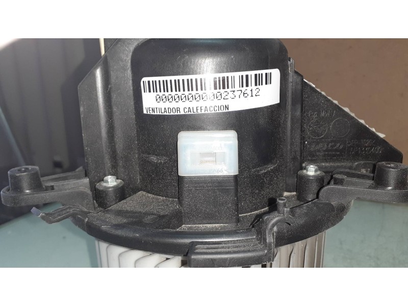 Recambio de ventilador calefaccion para peugeot 3008 allure referencia OEM IAM 5P132000122139 5P1330100 DENSO