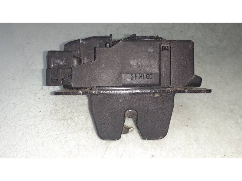 Recambio de cerradura maletero / porton para peugeot 3008 allure referencia OEM IAM 9816195380 010920 671A3