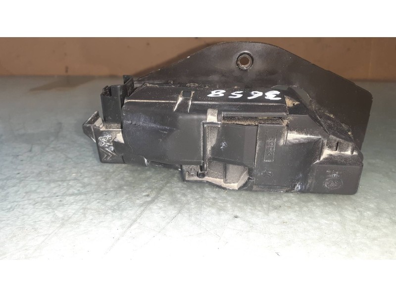 Recambio de cerradura maletero / porton para peugeot 3008 allure referencia OEM IAM 9816195380 010920 671A3