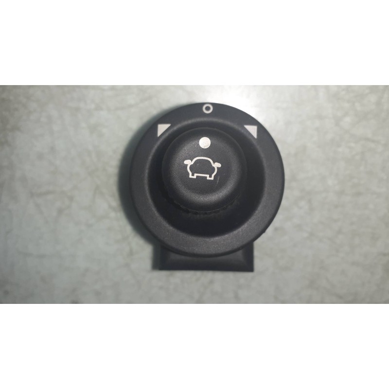 Recambio de mando retrovisor para ford mondeo berlina (gd) referencia OEM IAM 93BG17676BA  CONECTOR 7 PINES