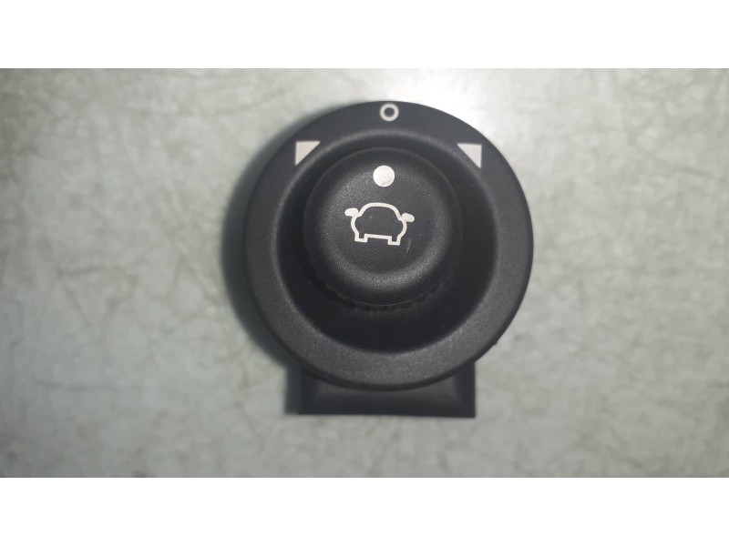 Recambio de mando retrovisor para ford mondeo berlina (gd) referencia OEM IAM 93BG17676BA  CONECTOR 7 PINES