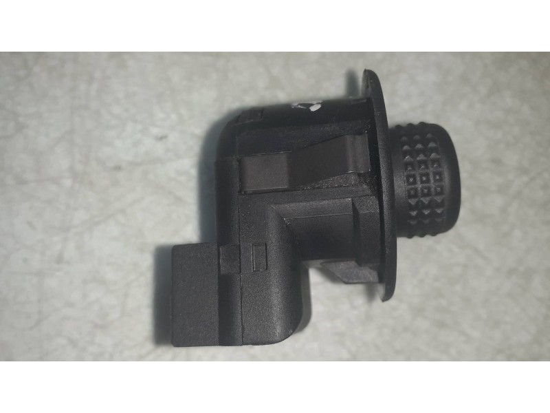 Recambio de mando retrovisor para ford mondeo berlina (gd) referencia OEM IAM 93BG17676BA  CONECTOR 7 PINES