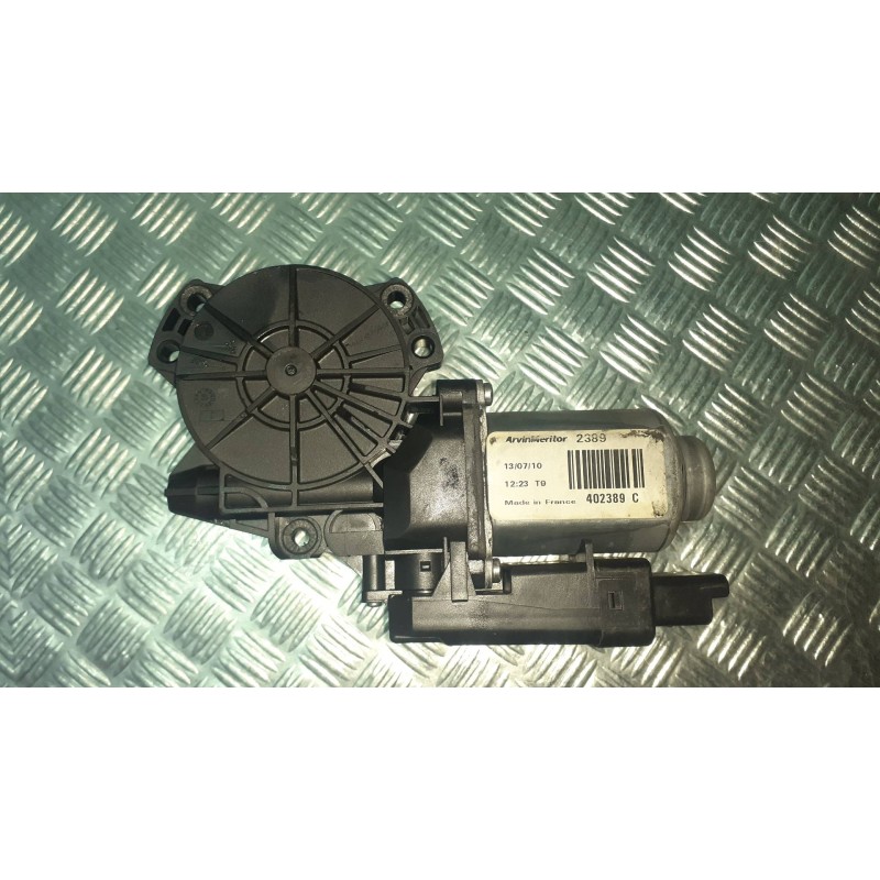 Recambio de motor elevalunas delantero izquierdo para hyundai ix35 classic 2wd referencia OEM IAM 403951A8 402389C ARVINMERITOR