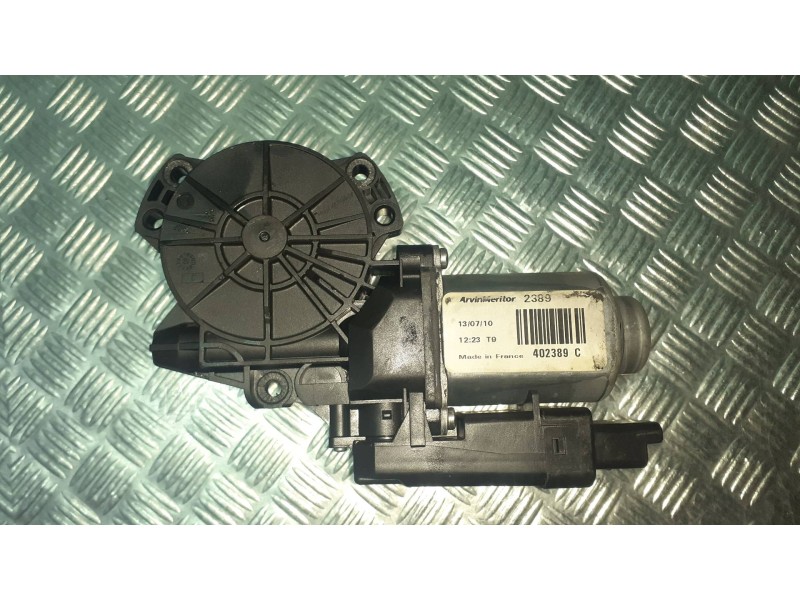 Recambio de motor elevalunas delantero izquierdo para hyundai ix35 classic 2wd referencia OEM IAM 403951A8 402389C ARVINMERITOR