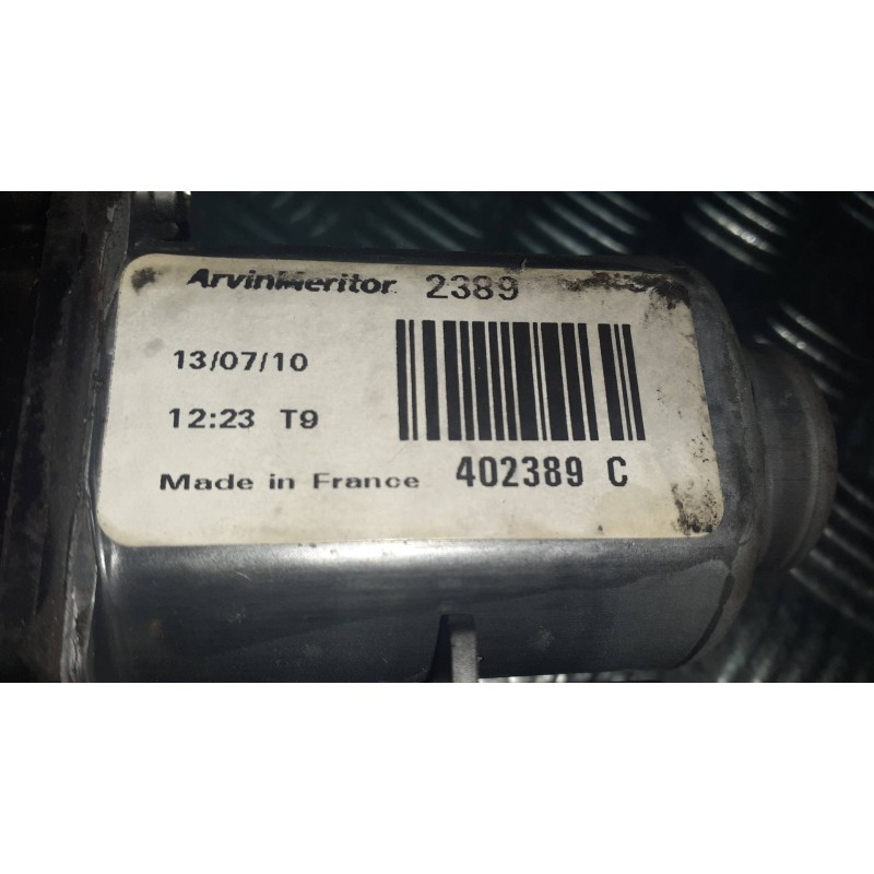 Recambio de motor elevalunas delantero izquierdo para hyundai ix35 classic 2wd referencia OEM IAM 403951A8 402389C ARVINMERITOR