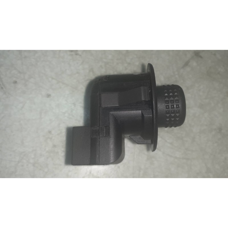 Recambio de mando retrovisor para ford fiesta (cb1) trend referencia OEM IAM 93BG17676BB  CONECTOR 7 PINES