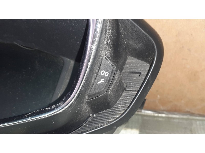 Recambio de cuadro instrumentos para peugeot 3008 allure referencia OEM IAM 5550035208 047602001 