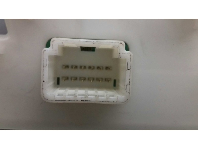 Recambio de mando climatizador para renault laguna iii 2.0 d referencia OEM IAM 275100002R A02000A8400001 