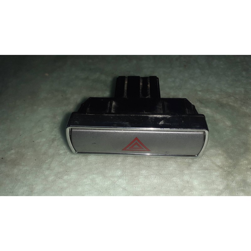 Recambio de warning para ford mondeo berlina (ge) referencia OEM IAM 4S7T13A350AB D3L0A - TRW CONECTOR 3 PINES