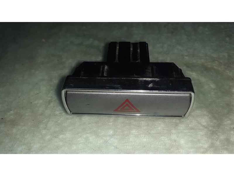 Recambio de warning para ford mondeo berlina (ge) referencia OEM IAM 4S7T13A350AB D3L0A - TRW CONECTOR 3 PINES