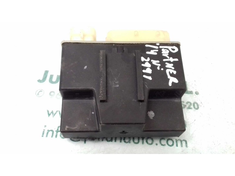 Recambio de caja precalentamiento para peugeot partner kombi active referencia OEM IAM 9652021180 018010951 