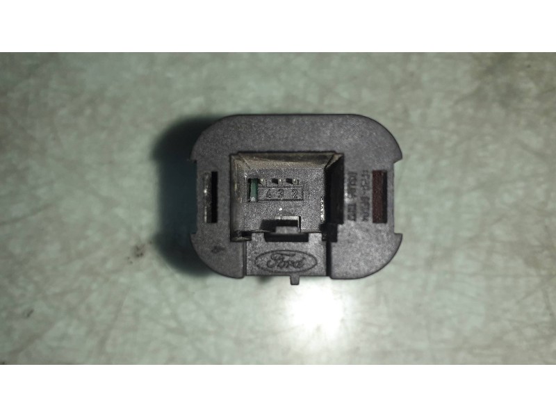 Recambio de warning para ford focus berlina (cap) ambiente (d) referencia OEM IAM 4M5T13A350AC  CONECTOR 3 PINES