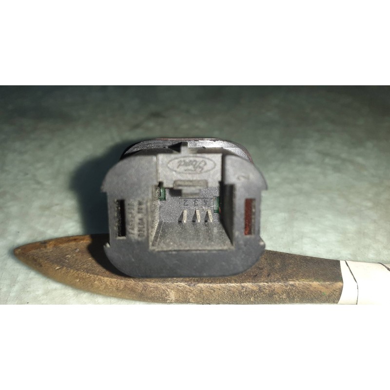 Recambio de warning para ford focus berlina (cap) ambiente (d) referencia OEM IAM 4M5T13A350AC  CONECTOR 3 PINES