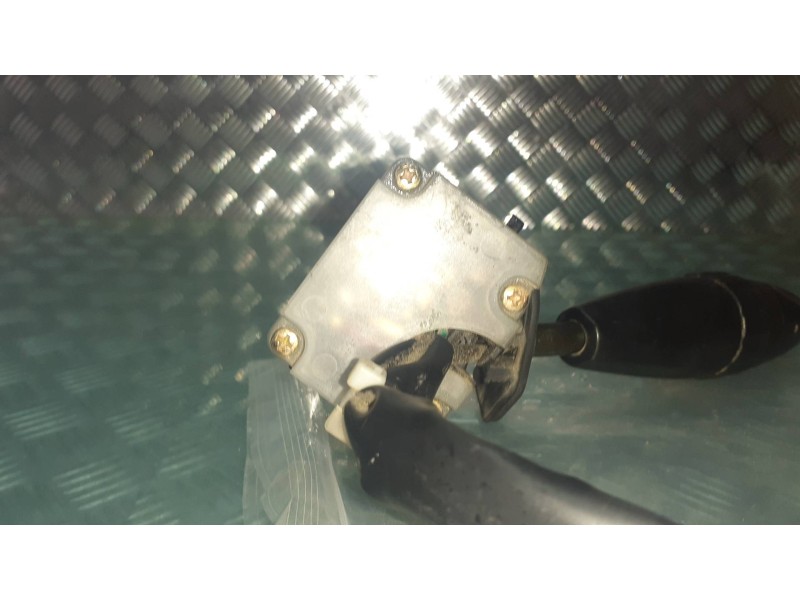 Recambio de mando limpia para ssangyong korando 2.9 tdi referencia OEM IAM   