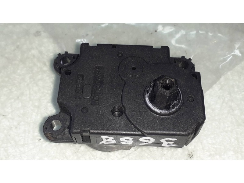 Recambio de motor apertura trampillas climatizador para peugeot 3008 allure referencia OEM IAM A21201700  DENSO