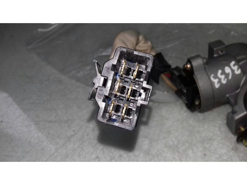 Recambio de conmutador de arranque para kia carens 2.0 crdi ex monovolumen referencia OEM IAM ZDC2  