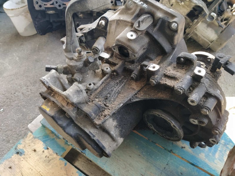 Recambio de caja cambios para seat ibiza (6k1) stella referencia OEM IAM EXA 28091 / 0737 5 VELOCIDADES