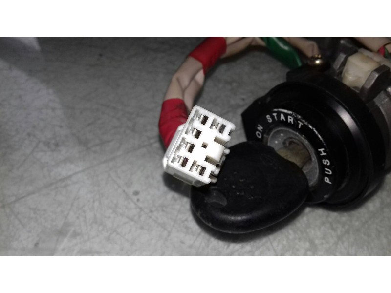 Recambio de conmutador de arranque para kia carens 2.0 crdi ex monovolumen referencia OEM IAM ZDC2  