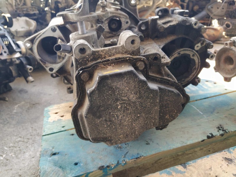 Recambio de caja cambios para seat ibiza (6k1) stella referencia OEM IAM EXA 28091 / 0737 5 VELOCIDADES