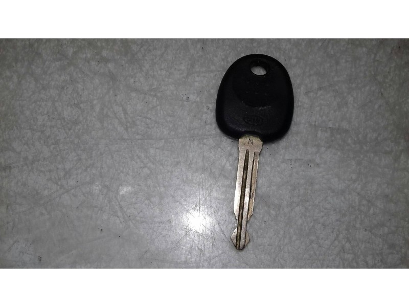 Recambio de conmutador de arranque para kia carens 2.0 crdi ex monovolumen referencia OEM IAM ZDC2  