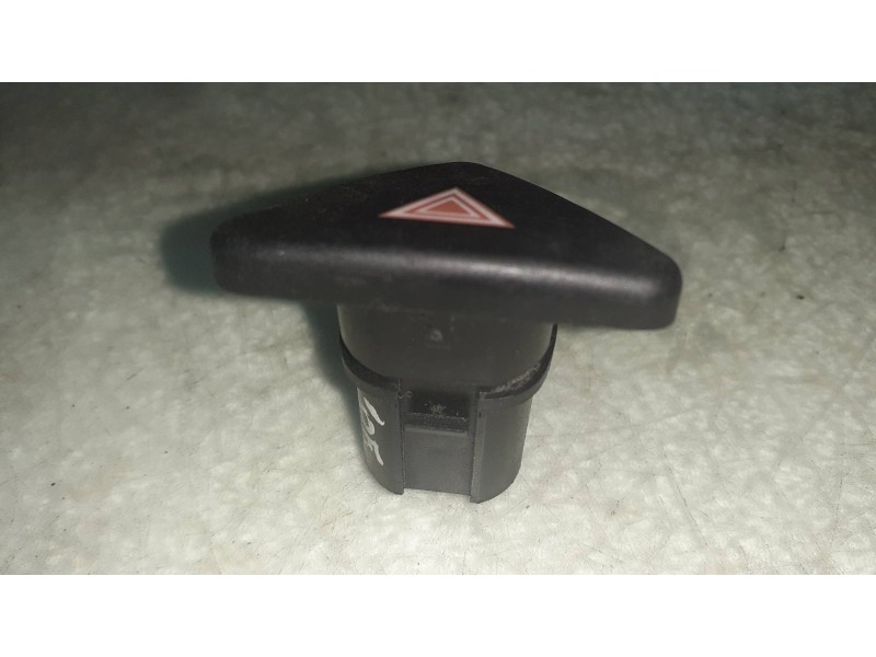 Recambio de warning para ford fusion (cbk) referencia OEM IAM 2S6T13A350AA  CONECTOR 3 PINES