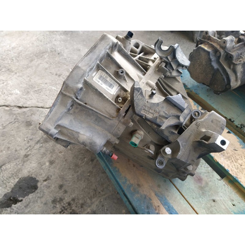 Recambio de caja cambios para renault megane iii berlina 5 p dynamique referencia OEM IAM TL4A022 006771 6 VELOCIDADES