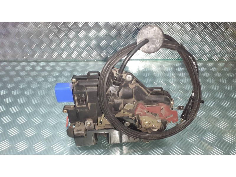 Recambio de cerradura puerta trasera derecha para volkswagen touran (1t1) highline referencia OEM IAM 7L0839016  