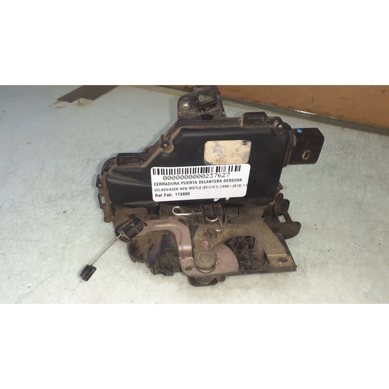 Recambio de cerradura puerta delantera derecha para volkswagen new beetle (9c1/1c1) 1.9 tdi referencia OEM IAM 113690  