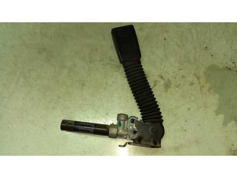 Recambio de pretensor airbag izquierdo para bmw serie 3 berlina (e46) 318i referencia OEM IAM 563067417C AUTOLIV DELANTERO